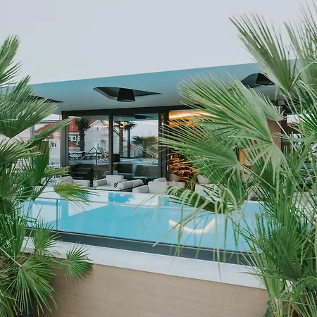 Boutique Ani - Adults Only 4*