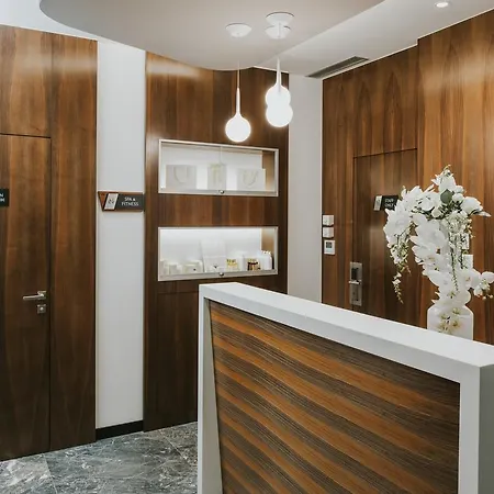 Boutique Ani - Adults Only מאקרסקה